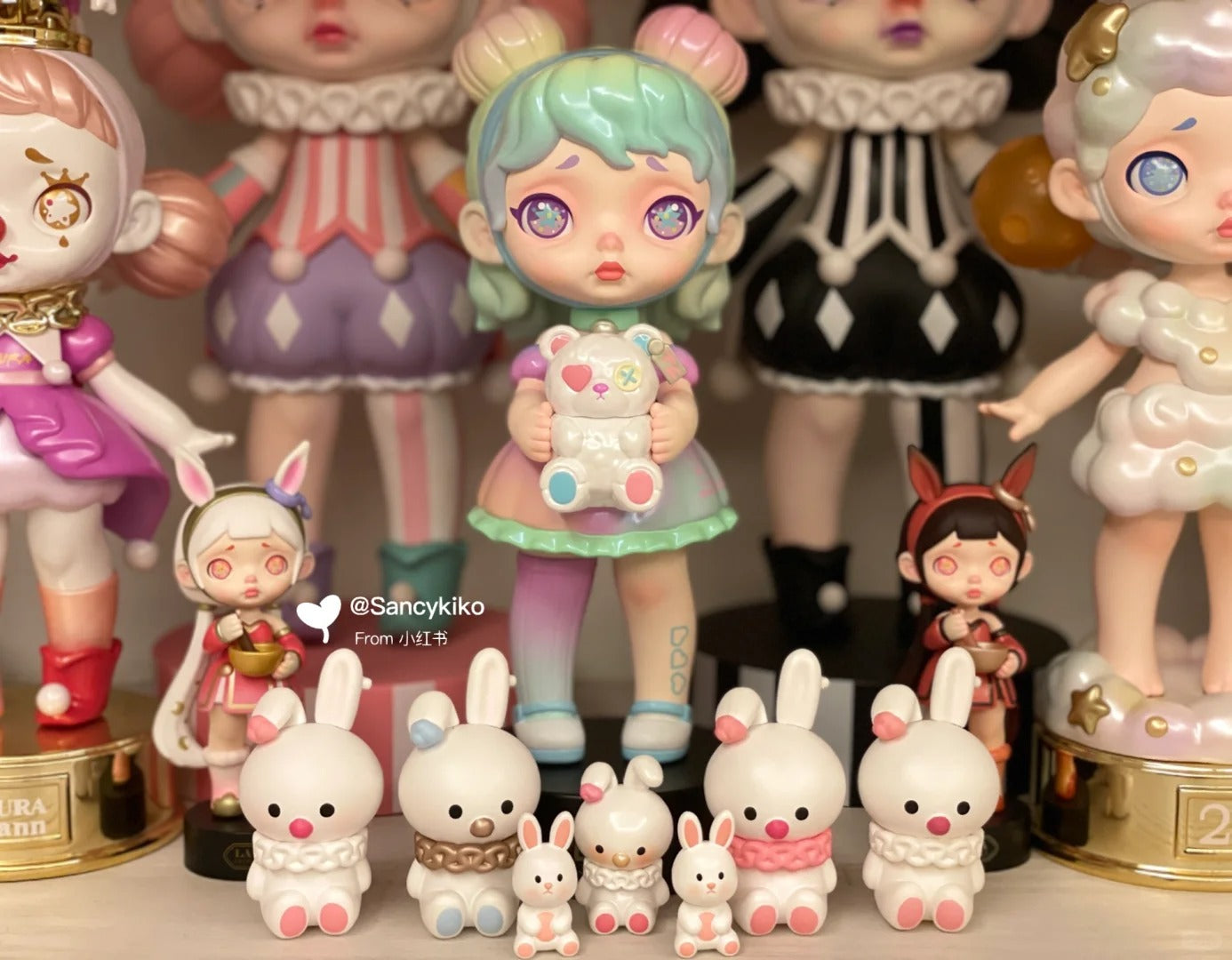 ToyCity | Laura: White Bear Sweetheart 200% (SEALED)