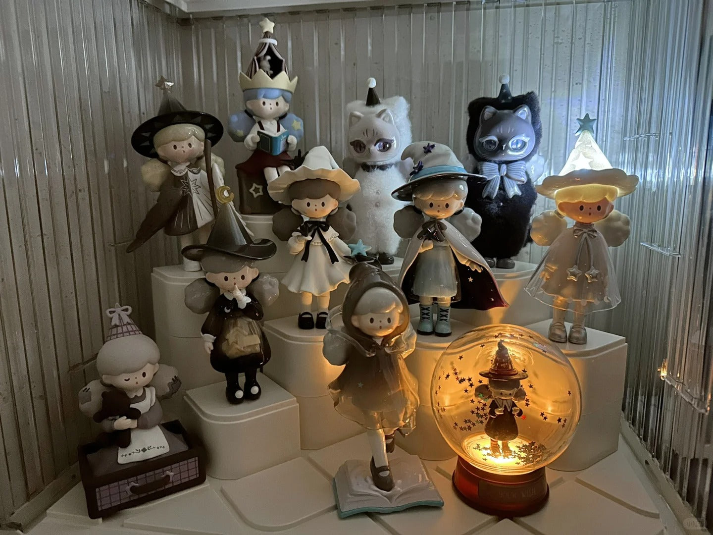 Finding Unicorn | Molinta Chasing Light Series Blind Box