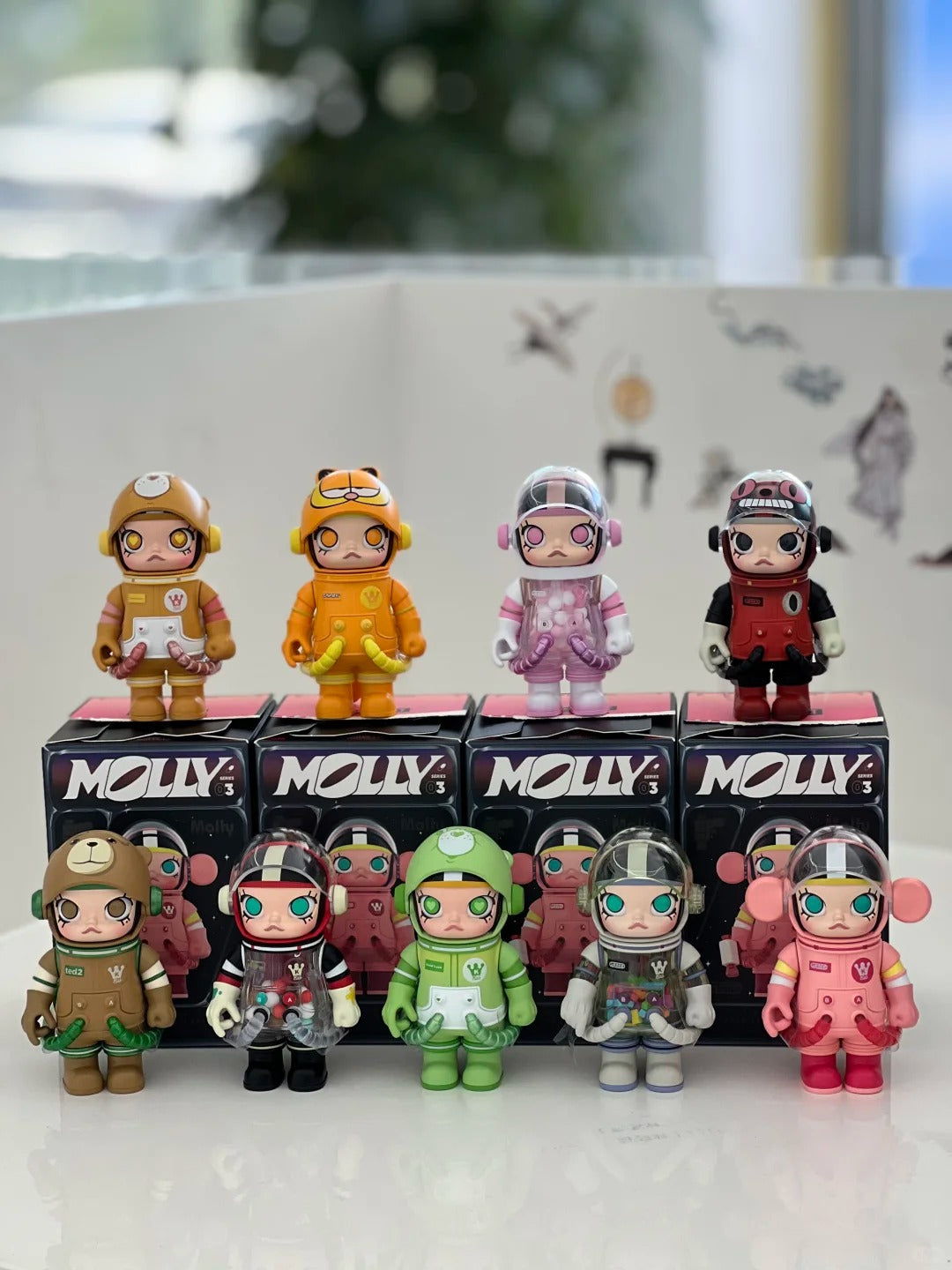Pop Mart | Molly Space Molly Mega 100% Series 3 Blind Box